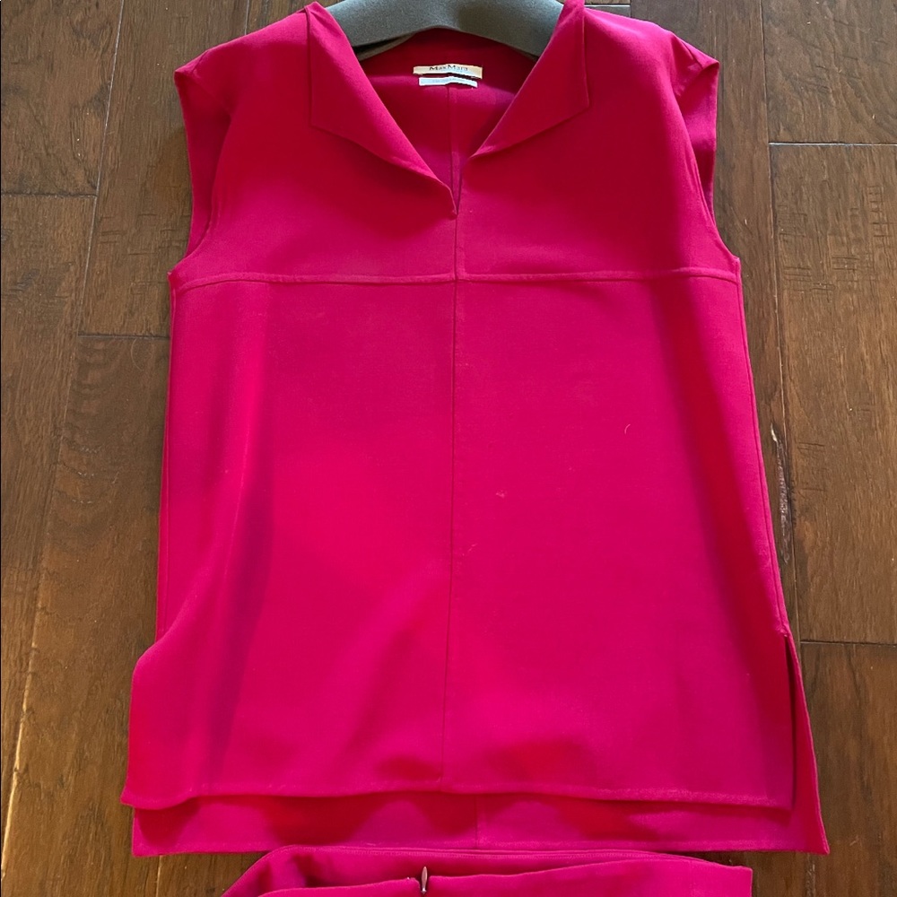 HOT PINK MAX MARA FANCY SET NEVER WORN!!